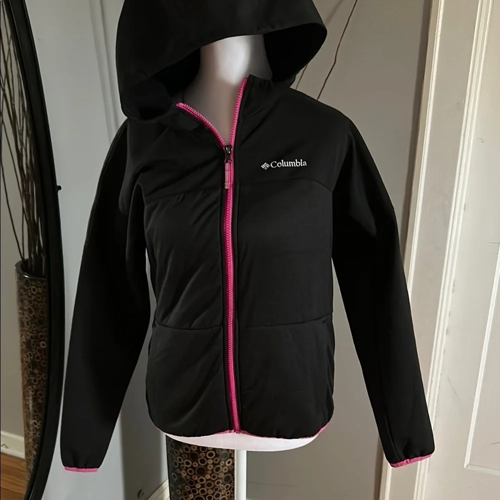 Columbia Black Hooded Jacket with Pink Zipper